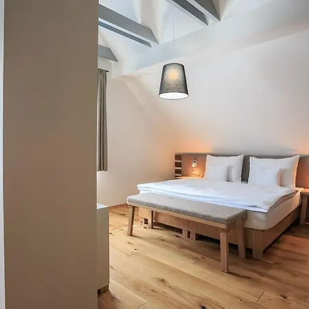 A Restaurace U Vychopnu Otel 3*