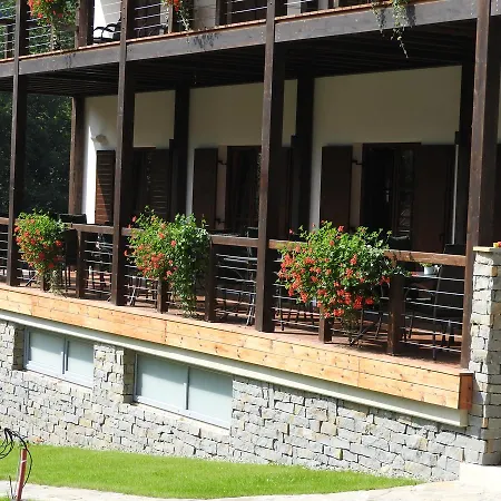 Otel A Restaurace U Vychopnu 3*